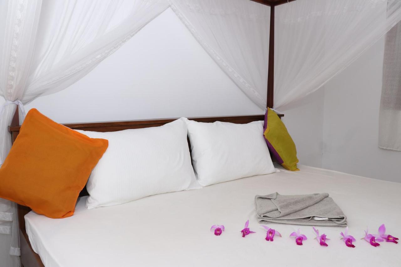 Great Yeheni Villa Хиккадува Экстерьер фото